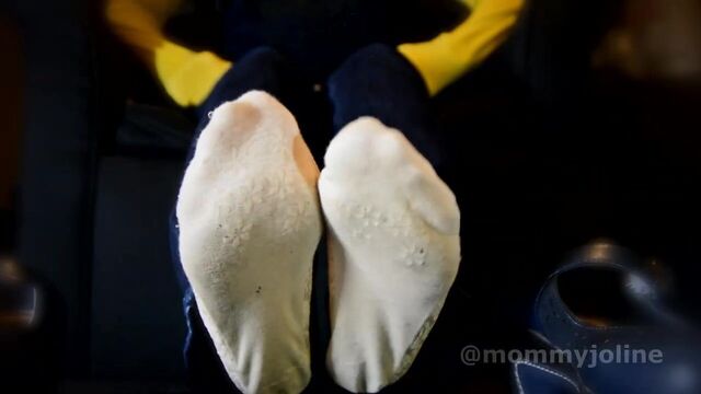 Sweaty Mature Asian Feet Smell Superior