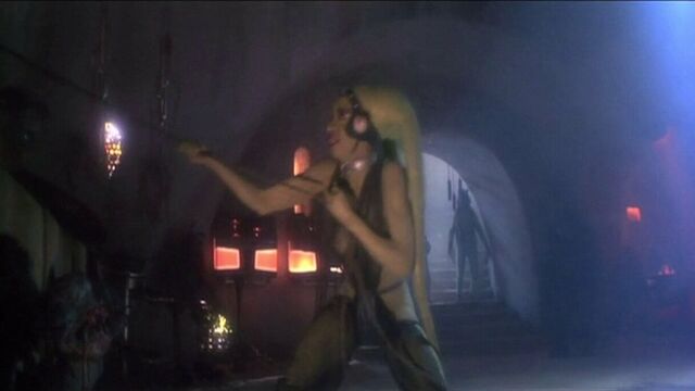 Oola supercut - only boobs shown in Star Wars + Leia grab