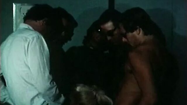 Italian vintage sex in adult theater