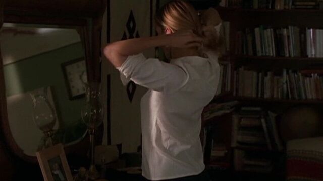 Kelly Rutherford - Perfect Getaway 02