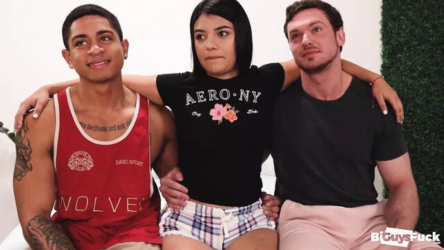 Weapons Grade Cock cant fit in brown muscle butt