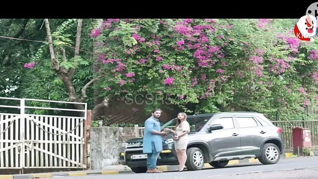 Sexy and perfect desi woman wants to get fucked by rich man