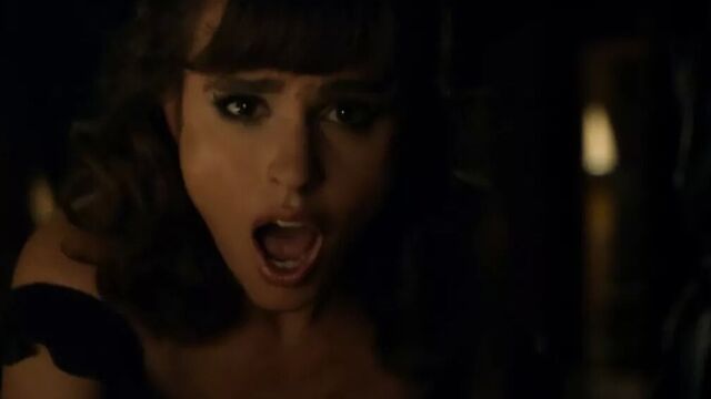 Veronica Echegui - Trust S01E01