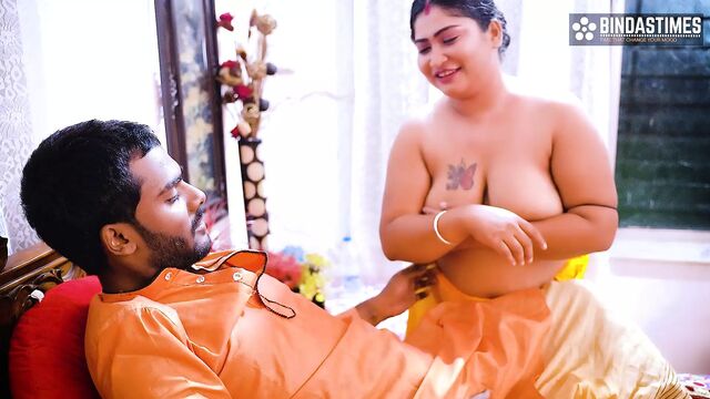 Jamindaar Babu Ko Chahiye Bade Chuji wali Naukarani Se Sambhog ( Hindi Audio )