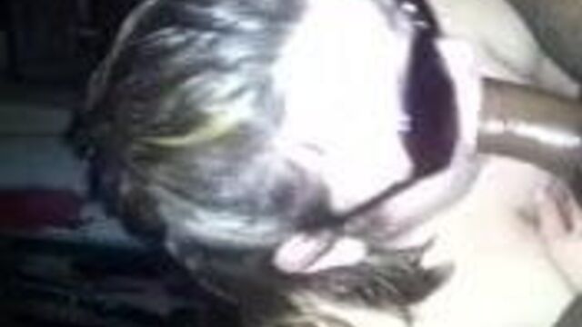 Older white chick tigole wife deepthroats again