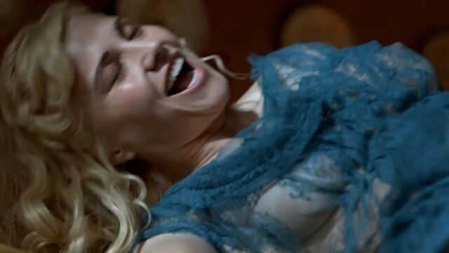 Lucy Lawless, Juicy Sex In Spartacus Series