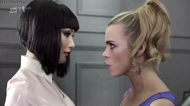 Secret diary of a whore (4x02) latex