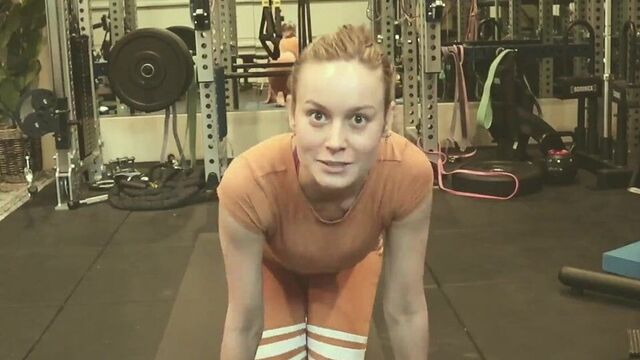 Brie Larson super SEXXXY