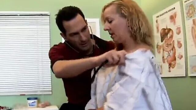 Awesome mature amateur is a super hot fuck