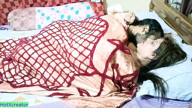 Hot Bengali Bhabhi Hardcore Porokiya Sex at Home! With Clear Bangla Audio