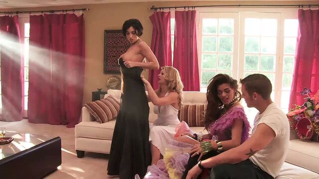 Madelyn Marie and Linsey Dawn Mckenzie