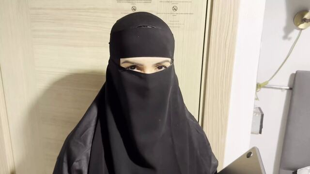 Horny muslim bitch gets fucked hard - Jasmine SweetArabic