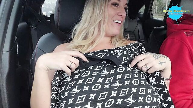 Stripping in the car in broad daylight