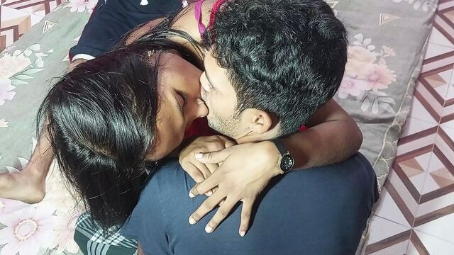 Sweet teen babe Bengali xxx porn video enjoy hard threesome sex