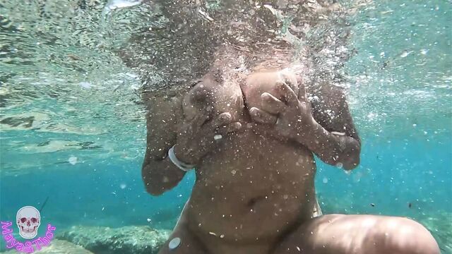 Horny kayaking with a follower masturbate on the beach