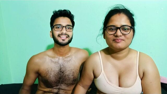 Desi lover sex recorded their sex video with her college girlfriend