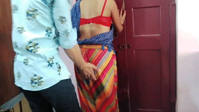 Kamwali ko malik ne choda