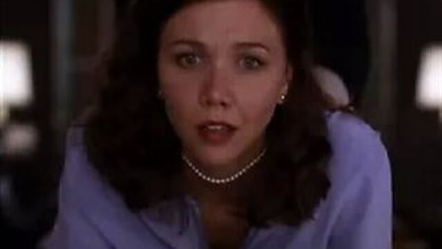 Maggie Gyllenhaal - Secretary