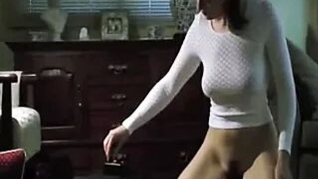 Wife rides her Sybian