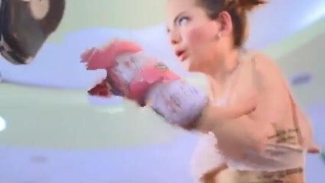 Ellen Adarna exercise