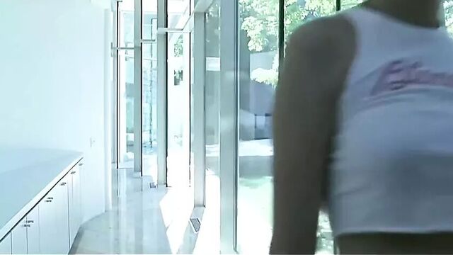 Kirsten Dunst braless