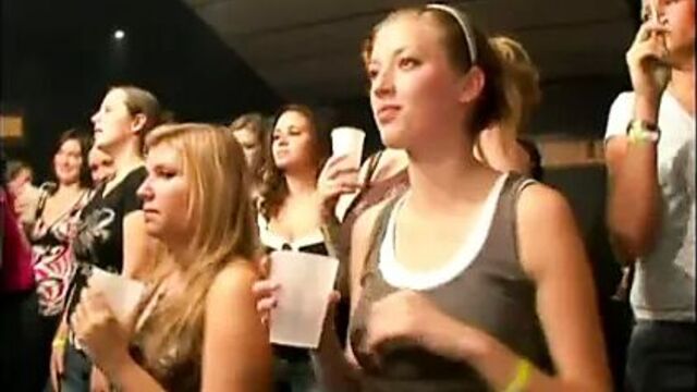 Party Hardcore 32 - Girls Only Edit