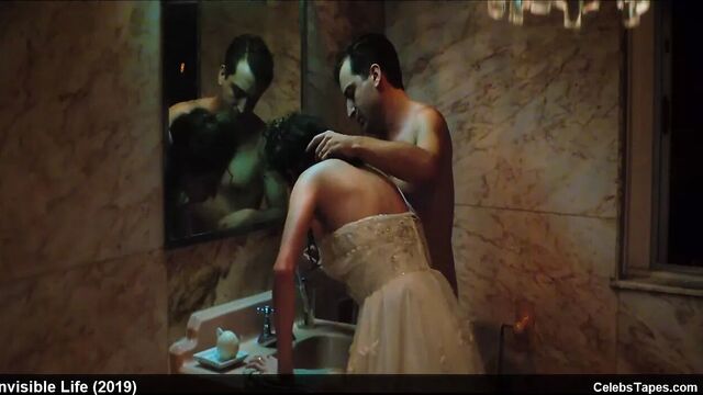 Carol Duarte frontal nude and sex actions scenes