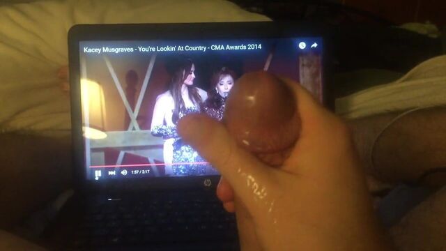 Masturbating to kacey musgraves' pantiless cma performance!